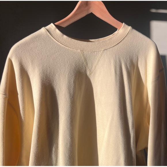 Yellow Crewneck - Picture 1 of 4